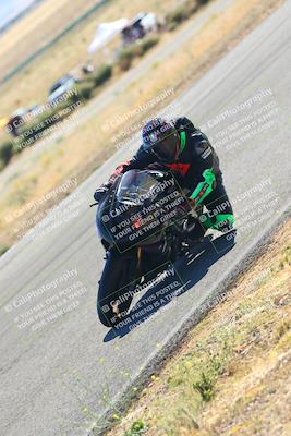 media/Oct-15-2023-TrackXperience (Sun) [[85198ff50b]]/Group 3/session 4 turn 3/